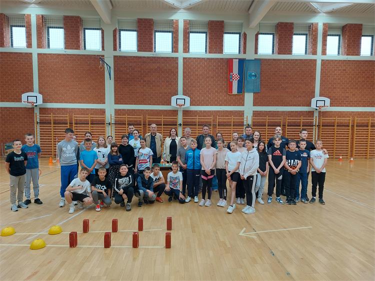 Slika /sigurno u prometu 2025 Brestovac/20250424_091916.jpg
